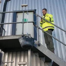 wyciagarka-linowa-180kg-wielokrazek-silverline