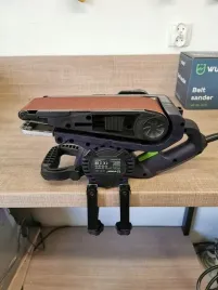 szlifierka-tasmowa-czyszczarka-do-drewna