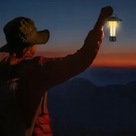 latarnia-kempingowa-led-lampka-nocna-wiszaca-do-namiotu-4-tryby-swiatla