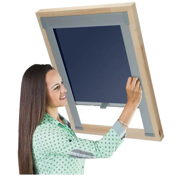 ROLETA DACHOWA TERMICZNA ZACIEMNIAJĄCA DO OKNA PRODUCENTA FAKRO 78x118 CM