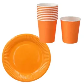 komplet-pomaranczowe-jednorazowe-talerzyki-i-kubeczki-papierowe-na-6-osob
