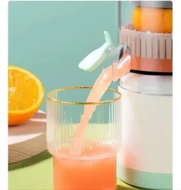 mini-sokowirowka-usb-bezprzewodowa-mini-blender-turystyczna-przenosna