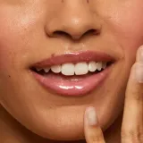 oriflame-raspberry-cream-blyszczyk-do-ust-oncolour-oh-sweet-kod-producenta-46590