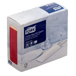 tork-bordowa-poszetka-na-sztucce-kremowa-serwetka