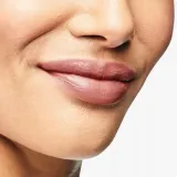 oriflame-blushing-nude-pomadka-the-one-smart-sync-efekt-naturalny