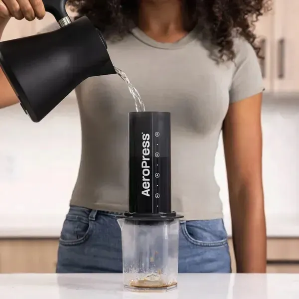 aeropress-serwer-do-kawy-600ml-model-aeropress-serwer