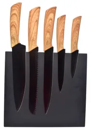 zestaw-5-nozy-kuchennych-na-stojaku-magnetycznym