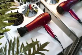 suszarka-do-wlosow-2600w-zimny-nawiew-koncentrator