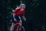 kask-rowerowy-abus-macator-shiny-rose-l-typ-kasku-szosowy