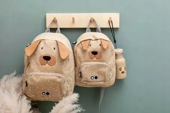 dinozaur-maly-plecak-trixie