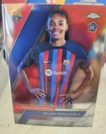 topps-chrome-22-23-fc-barcelona-salma-parallulelo-rookie