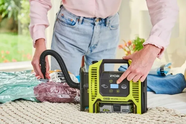 ryobi-kompresor-pompka-akumulatorowa-programowalny-interfejs-r18mi-0-18v-napiecie-zasilania-18-v