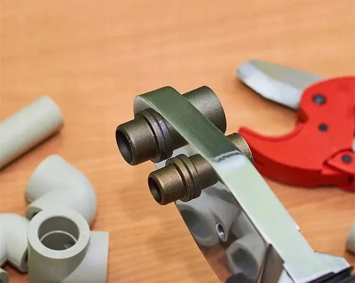 zgrzewarka-polifuzyjna-do-zgrzewania-rur-pp-pcv-16-63-mocna-kamienie-7-szt