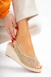 zlote-sandaly-na-koturnie-z-plecionego-materialu-ring-41
