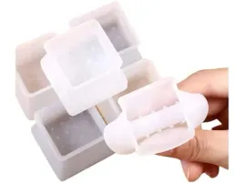 nakladki-podkladki-na-nogi-krzesla-silikonowe-biale-30x30mm-4szt