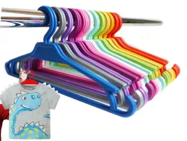 wieszaki-dzieciece-kolorowe-dla-dzieci-na-ubrania-odziez-ubraniowe-25szt