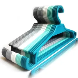 wieszaki-dzieciece-kolorowe-ubraniowe-odziezowe-ubrania-zestaw-dla-chlopca