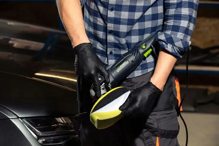 polerka-samochodowa-2400w-rotacyjna-z-regulacja-obrotow-gabki-zestaw-filc