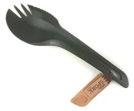 niezbednik-wildo-spork-olive-sztucce-turystyczne-3w1-widelec-noz-lyzka