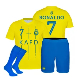 ronaldo-an-stroj-komplet-getry-rozm-158