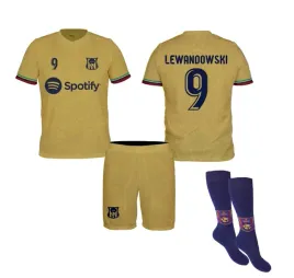 lewandowski-barcelona-zl-stroj-komplet-getry-140