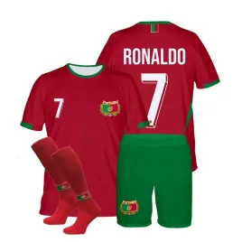 ronaldo-portugalia-stroj-komplet-getry-rozm-110