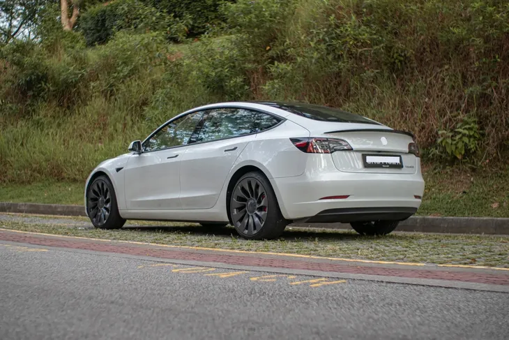 felgi-19-5x1143-do-tesla-model-y-uberturbine-srednica-felgi-19
