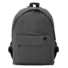 klasyczny-plecak-szkolny-miejski-na-suwak-z-oczkiem-na-kabel-czarny