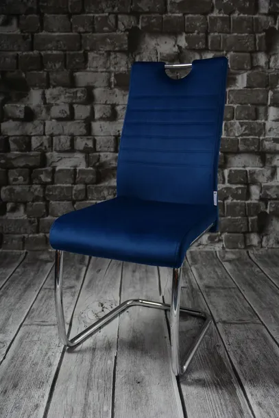 krzeslo-dankor-design-tris-welur-granat-kolor-korpusu-metal