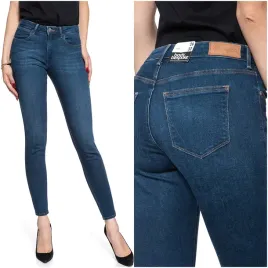 damskie-spodnie-jeansowe-wrangler-skinny-25-32