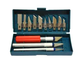 zestaw-nozykow-i-skalpeli-modelarskich-13el-100