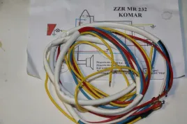 instalacja-elektryczna-komar-232-sztywniak-biala