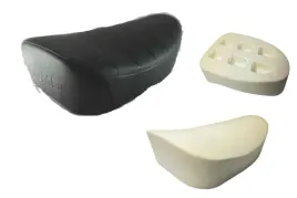 pokrowiec-siedzenia-romet-motorynka-z-napisem-tloczony-gabka-odlewana