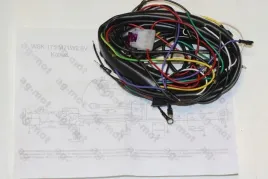 instalacja-elektryczna-czarna-kable-wsk-175-m21-6v-kobuz-przewody-kable