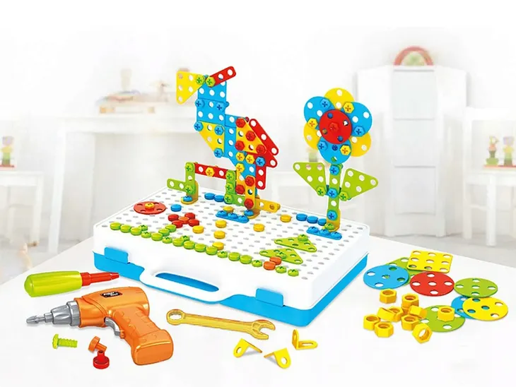 srubkowe-konstrukcje-material-plastik