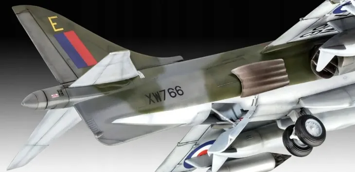 model-do-sklejania-revell-harrier-gr-1-stan-nowy