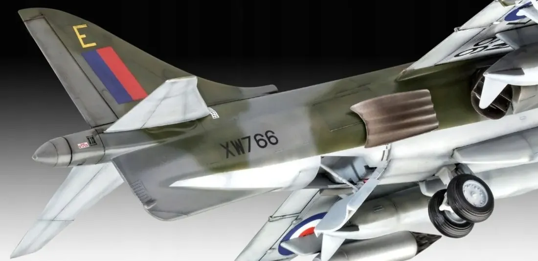 model-do-sklejania-revell-harrier-gr-1