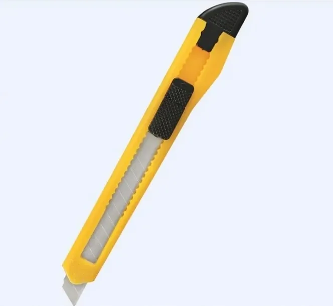 noz-do-papieru-maly-9mm-grand-stan-nowy-waga-z-opakowaniem-0-15-kg