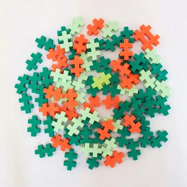 klocki-plus-plus-tuba-stegosaurus100el-liczba-elementow-1