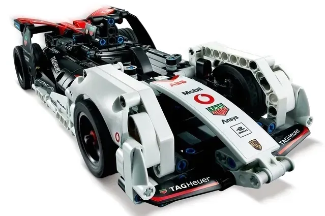 lego-technic-42137-formula-e-porsche-99x-electric-liczba-elementow-422