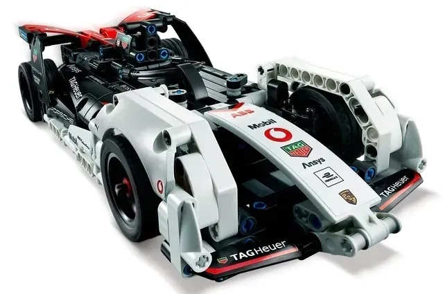 lego-technic-42137-formula-e-porsche-99x-electric