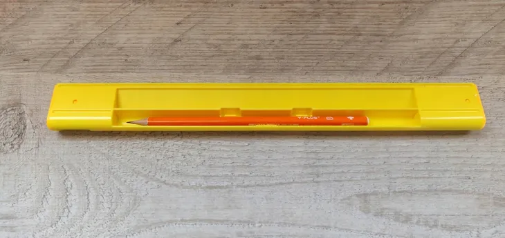 linijka-30cm-4-w-1-y-plus-marka-mandg