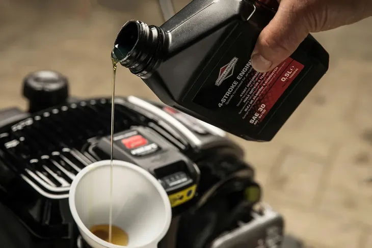 olej-briggs-and-stratton-14l-sae30-stan-nowy-marka-briggsandstratton