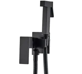 kran-bateria-bidetowa-lazienkowa-bidet-czarny-mat