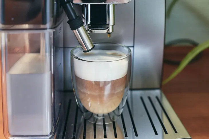 szklanki-do-ekspresu-delonghi-latte-macchiato-zawartosc-zestawu-filizanka