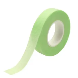 tasma-zielona-perforowana-do-przedluzania-rzes-1-2-cm-x-9-m