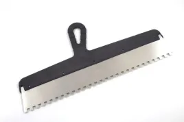 szpachla-nierdzewna-fasadowa-600mm-zab-8x8-mm-uchwyt-z-tworzywa-instar-0974
