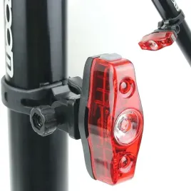 lampa-rowerowa-na-tyl-jet-bateria-1xaaa-w-zestawie