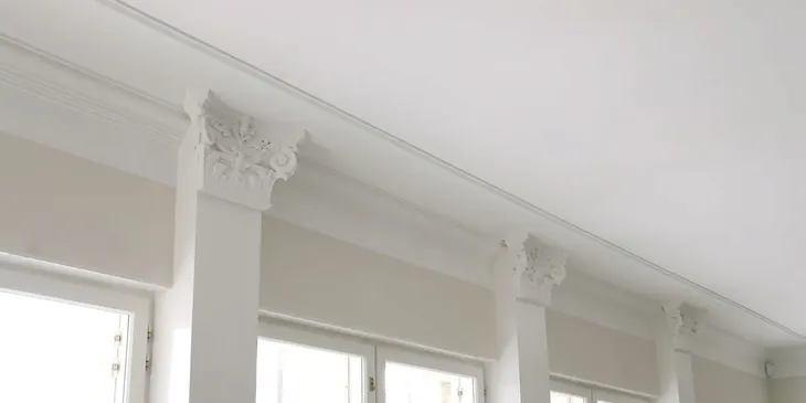 tikkurila-anti-reflex-white-2-10l-gama-kolorystyczna-biel