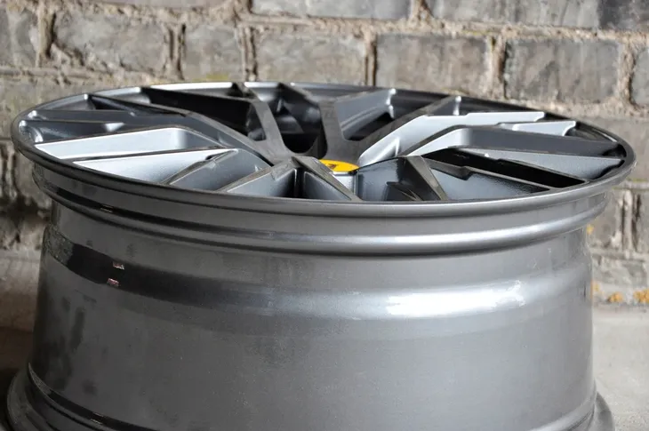 mam-rs4-19-5x120-pp-726-liczba-felg-w-ofercie-4-szt